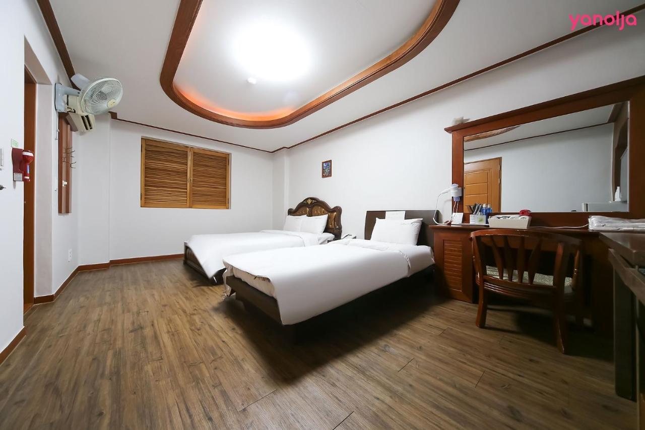 Galleria Hotel Andong Exterior foto